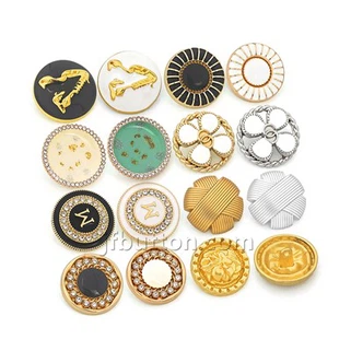 Tlačidlá na mieru kovovej stopky pre košeľu