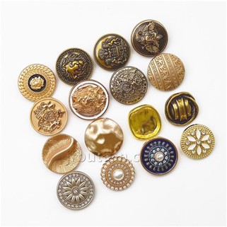 Pánske mosadzné gombíky v námorníckom saku