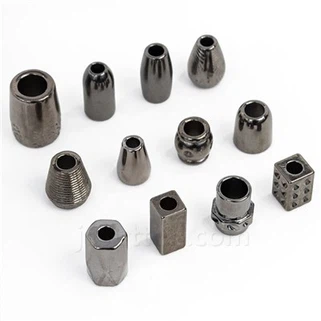 Kovový koniec šnúrky