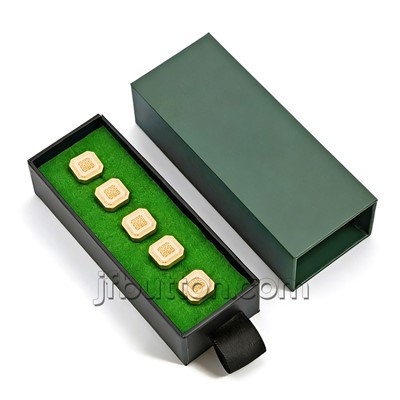 Pozlátené čapy Baju Melayu